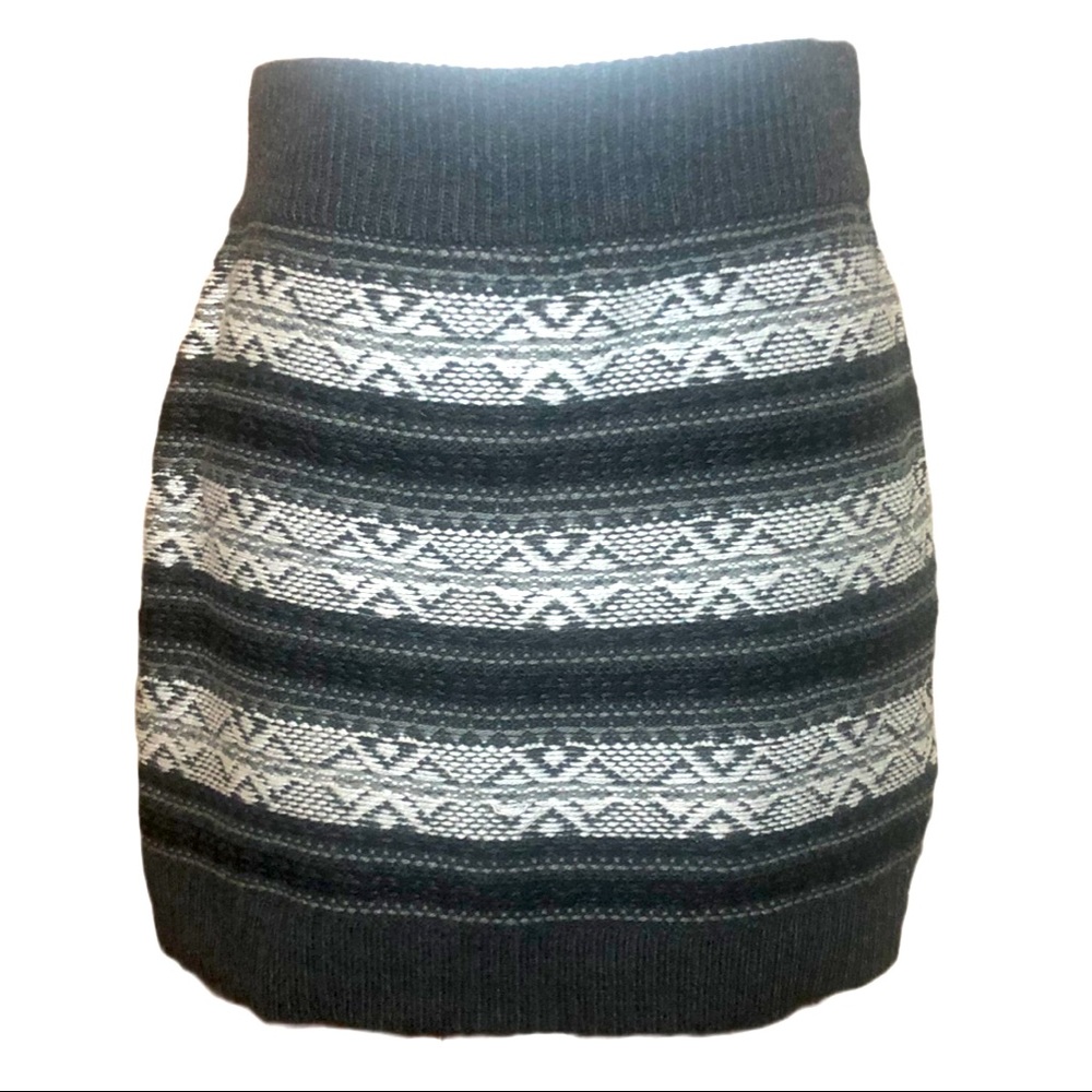 Mini sweater skirt